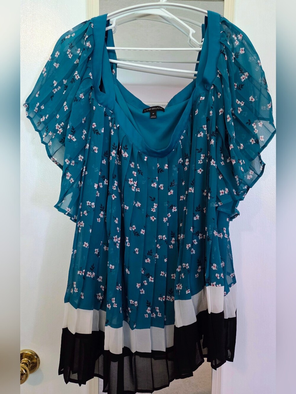 Lane Bryant Teal Floral Cold-Shoulder Pleated Top - Picture 2 of 2